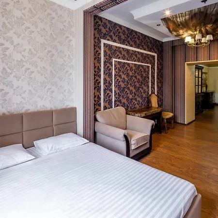 Romari проспект свободи 39 Lviv