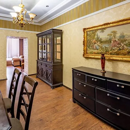 Romari проспект свободи 39 Apartamento Lviv