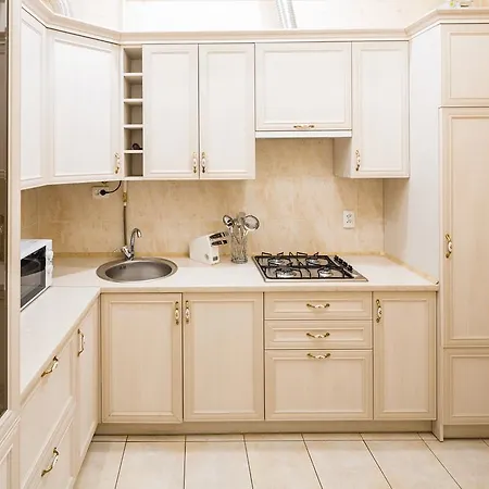 Romari проспект свободи 39 Apartment *