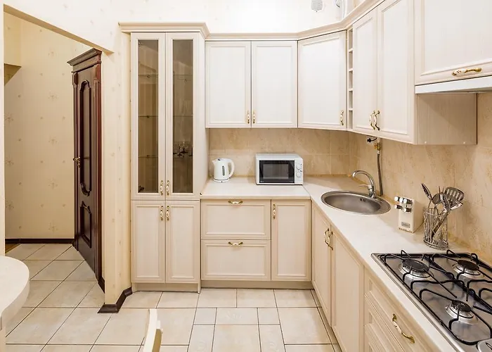 Romari проспект свободи 39 *