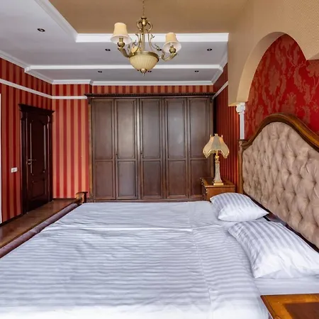 Romari проспект свободи 39 *