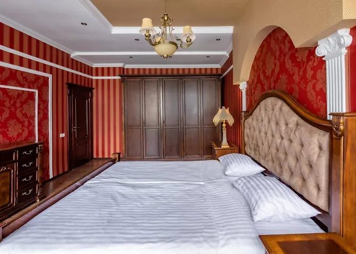 Romari проспект свободи 39 *